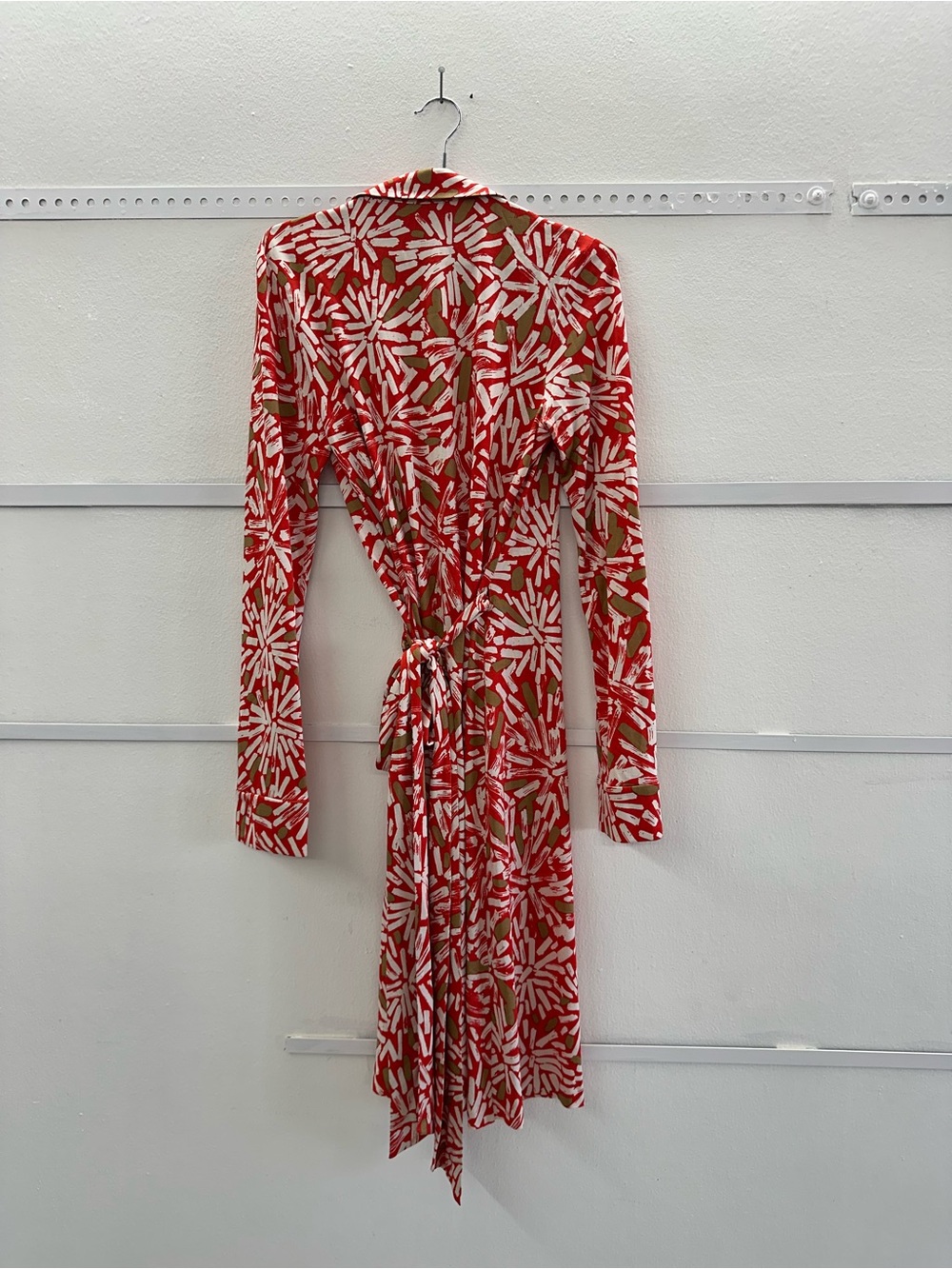 Diane Von Furstenberg Red and Gold Floral Long-Sleeve Wrap Dress - Picture 5 of 8
